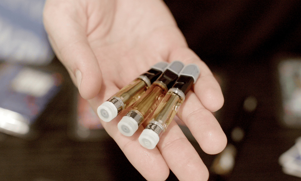 distillate vs live resin cart